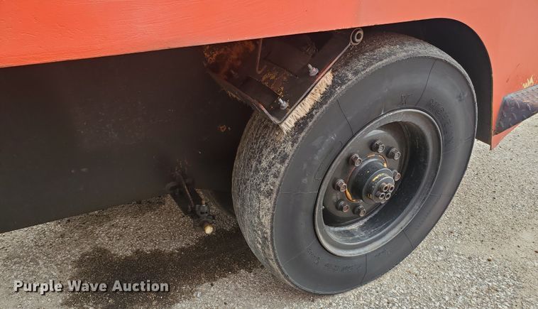 image for item KK9238 2000 Bomag BW11RH  pneumatic roller