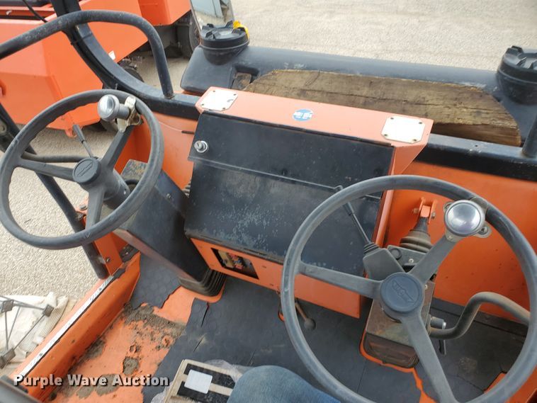 image for item KK9239 1999 Hamm DV6K  combination vibratory roller