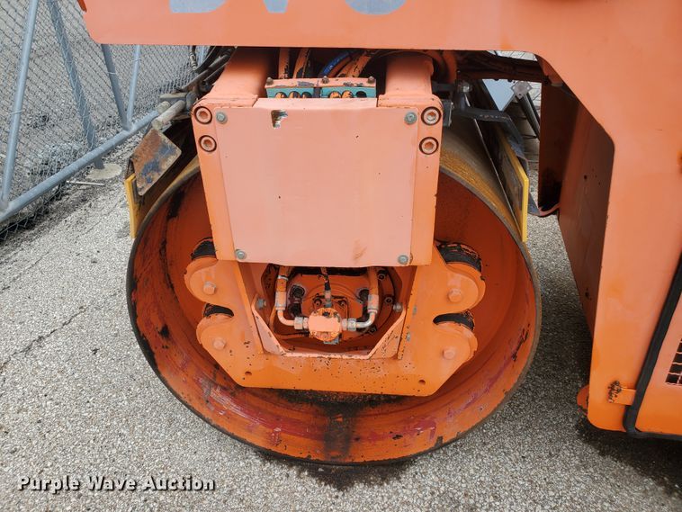 image for item KK9239 1999 Hamm DV6K  combination vibratory roller