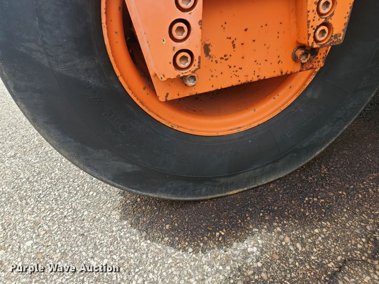 image for item KK9239 1999 Hamm DV6K  combination vibratory roller