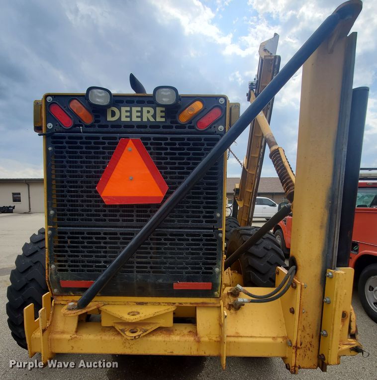 image for item KK9240 2001 John Deere 770CH  motor grader