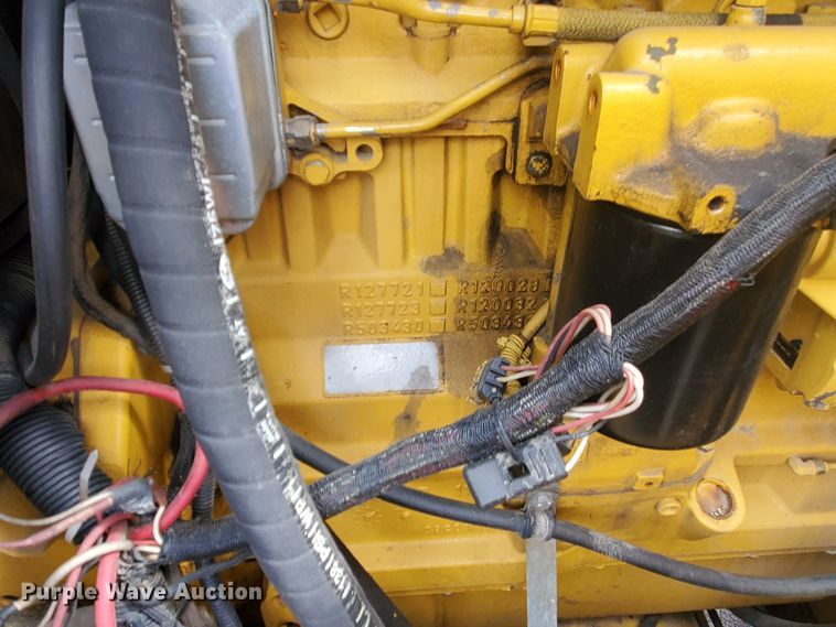 image for item KK9240 2001 John Deere 770CH  motor grader