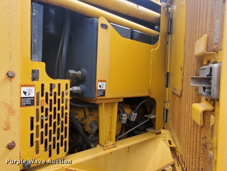 image for item KK9240 2001 John Deere 770CH  motor grader