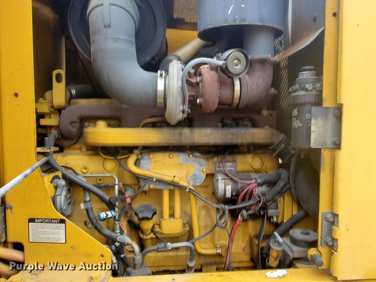 image for item KK9240 2001 John Deere 770CH  motor grader