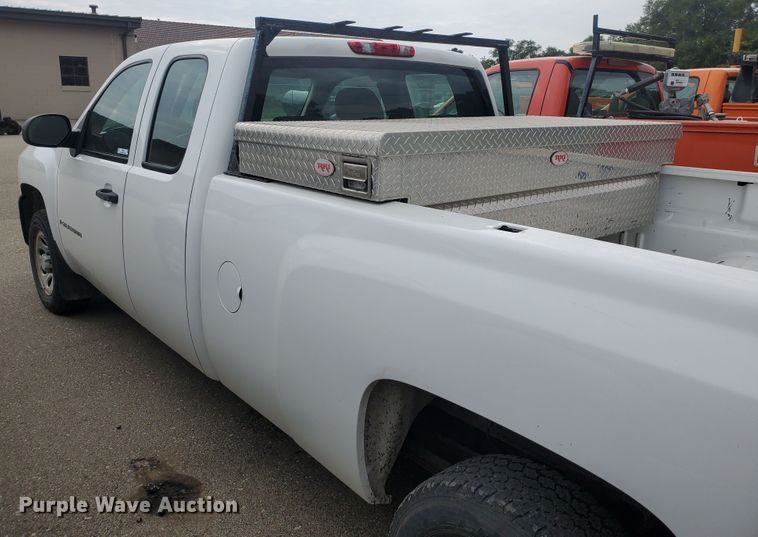 image for item KK9241 2009 Chevrolet Silverado 1500  Ext. Cab pickup truck