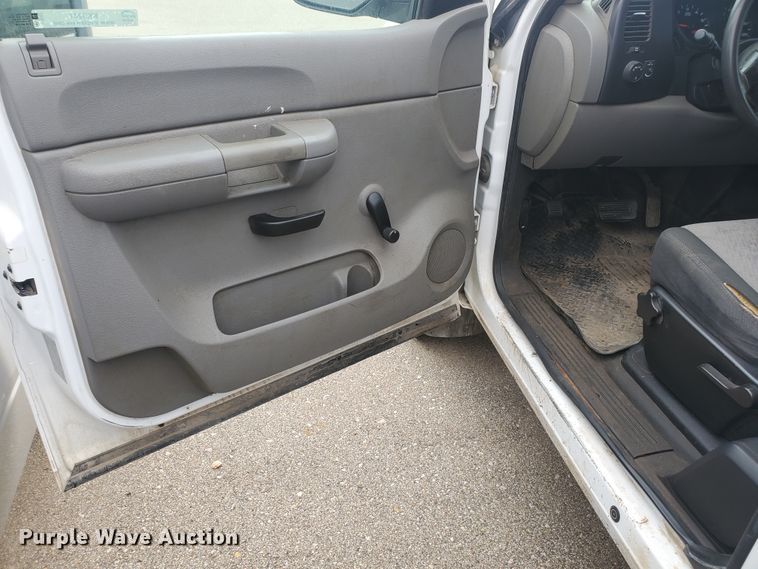 image for item KK9241 2009 Chevrolet Silverado 1500  Ext. Cab pickup truck