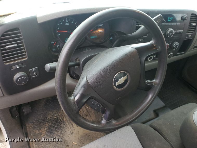 image for item KK9241 2009 Chevrolet Silverado 1500  Ext. Cab pickup truck