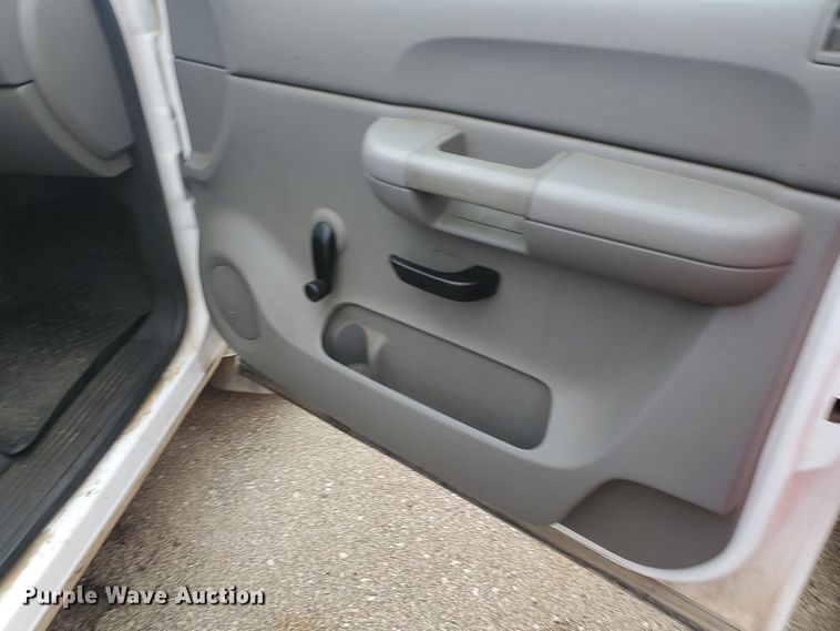 image for item KK9241 2009 Chevrolet Silverado 1500  Ext. Cab pickup truck