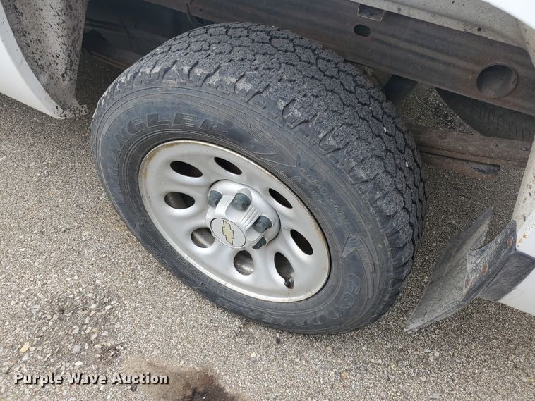 image for item KK9241 2009 Chevrolet Silverado 1500  Ext. Cab pickup truck