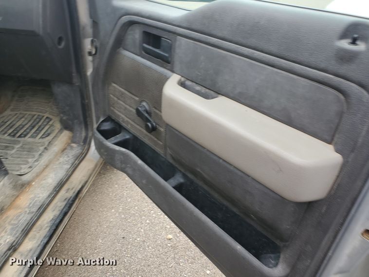 image for item KK9242 2009 Ford F150 XL  pickup truck