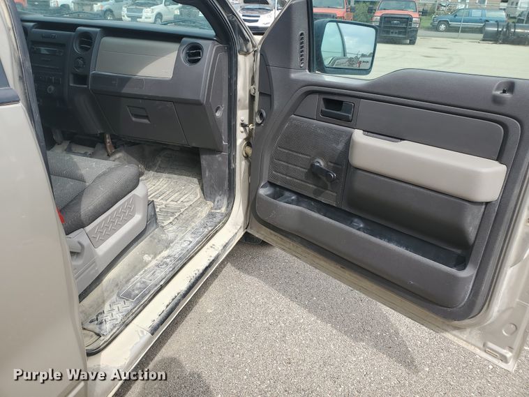 image for item KK9243 2009 Ford F150 XL  pickup truck