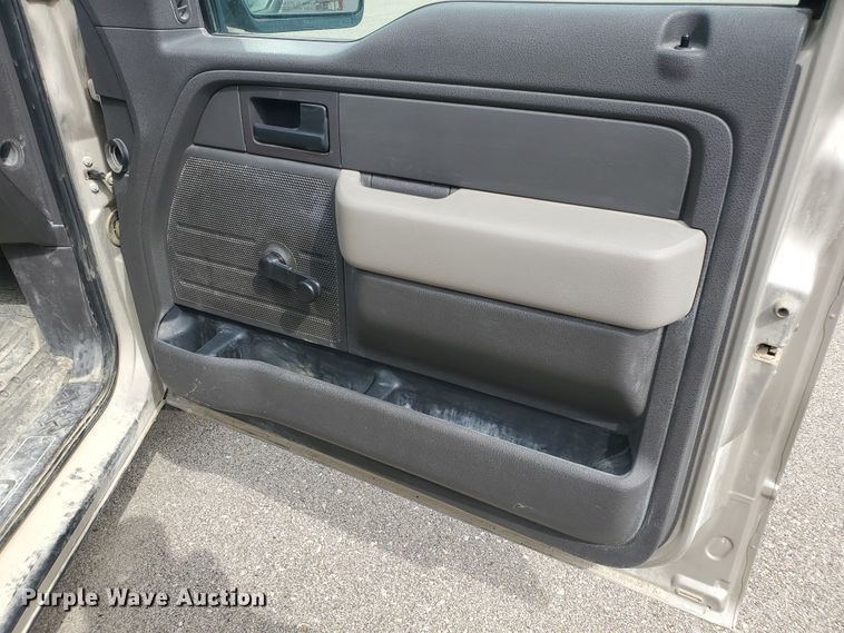 image for item KK9243 2009 Ford F150 XL  pickup truck