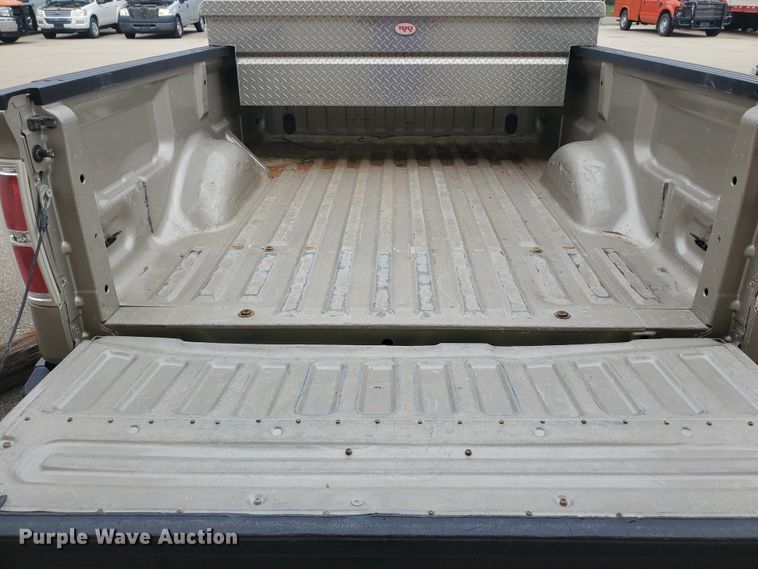 image for item KK9243 2009 Ford F150 XL  pickup truck