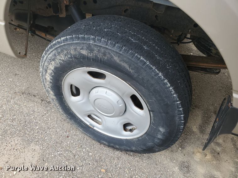 image for item KK9243 2009 Ford F150 XL  pickup truck