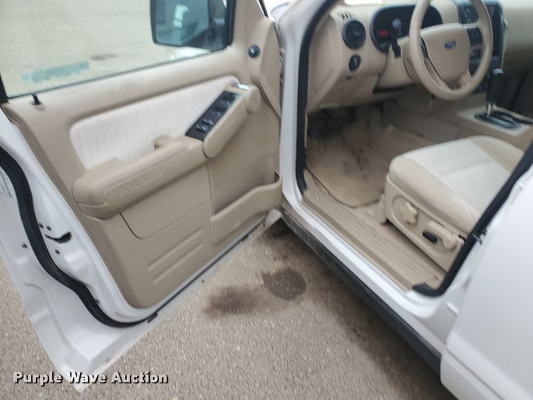 image for item KK9244 2009 Ford Explorer XLT  SUV