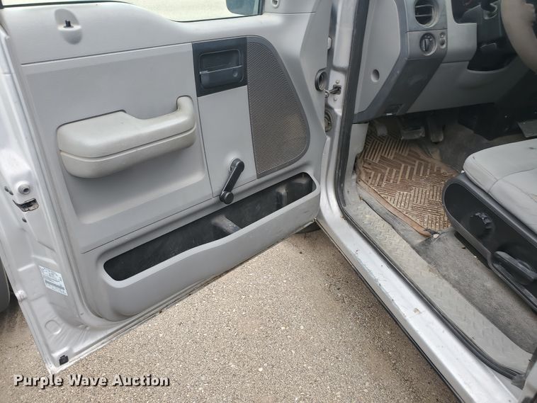 image for item KK9245 2008 Ford F150 XL  pickup truck