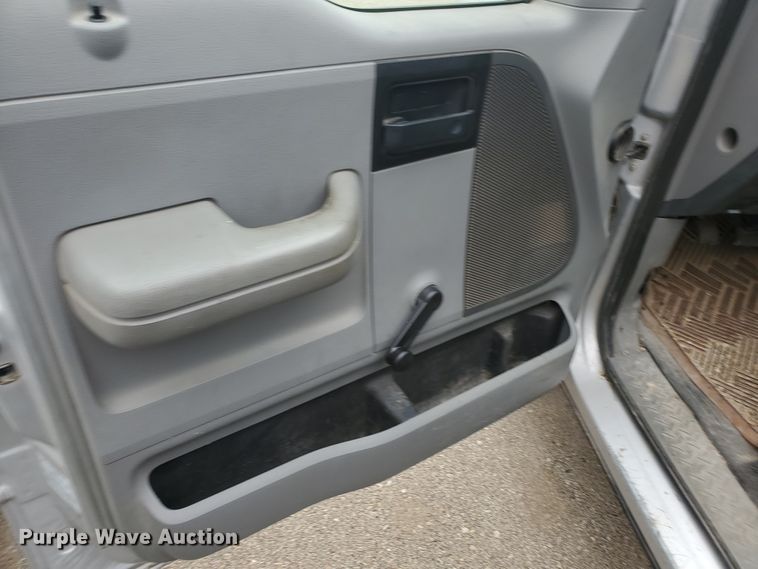 image for item KK9245 2008 Ford F150 XL  pickup truck