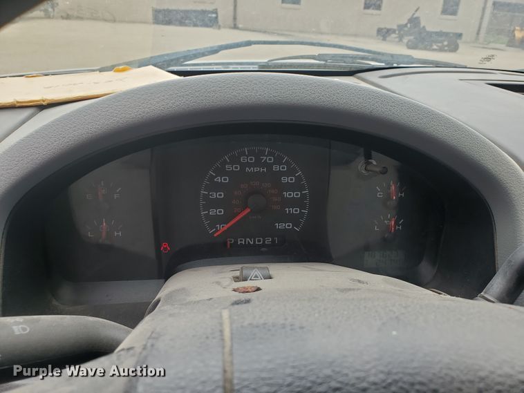 image for item KK9245 2008 Ford F150 XL  pickup truck