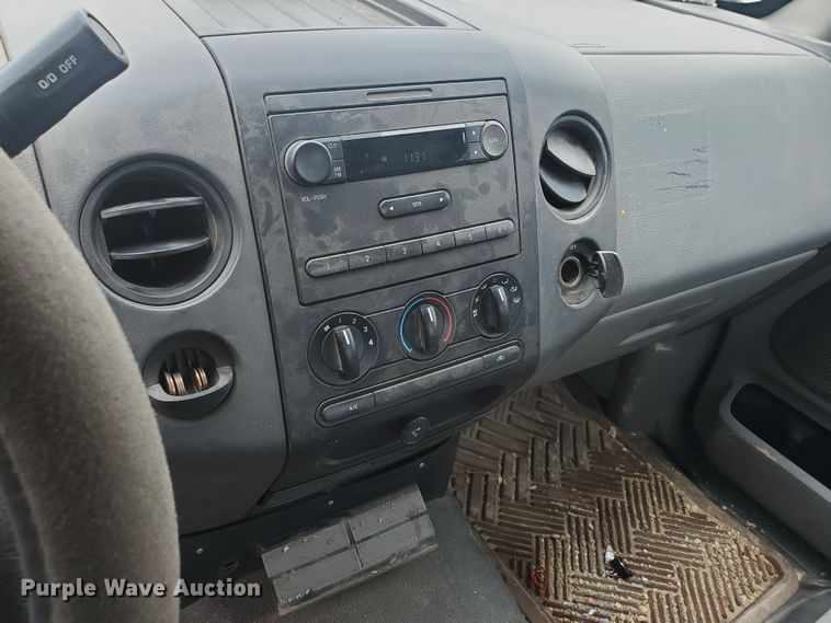 image for item KK9245 2008 Ford F150 XL  pickup truck