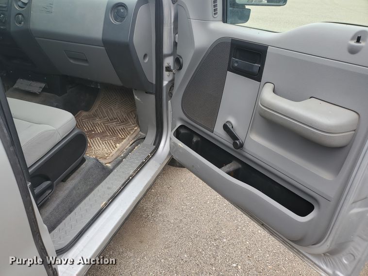 image for item KK9245 2008 Ford F150 XL  pickup truck