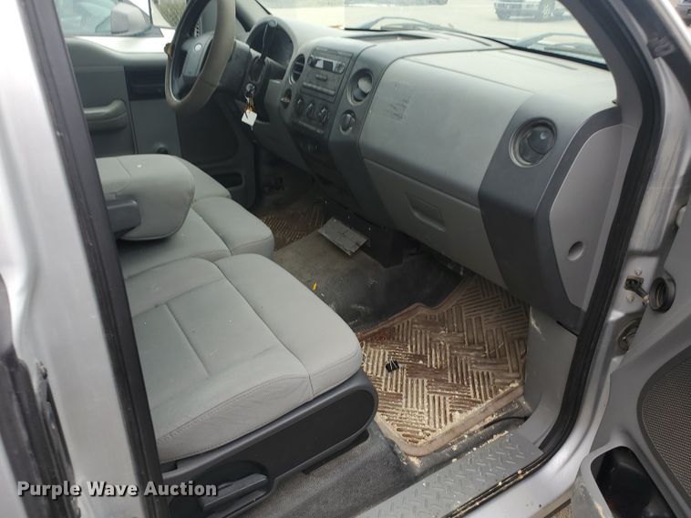 image for item KK9245 2008 Ford F150 XL  pickup truck