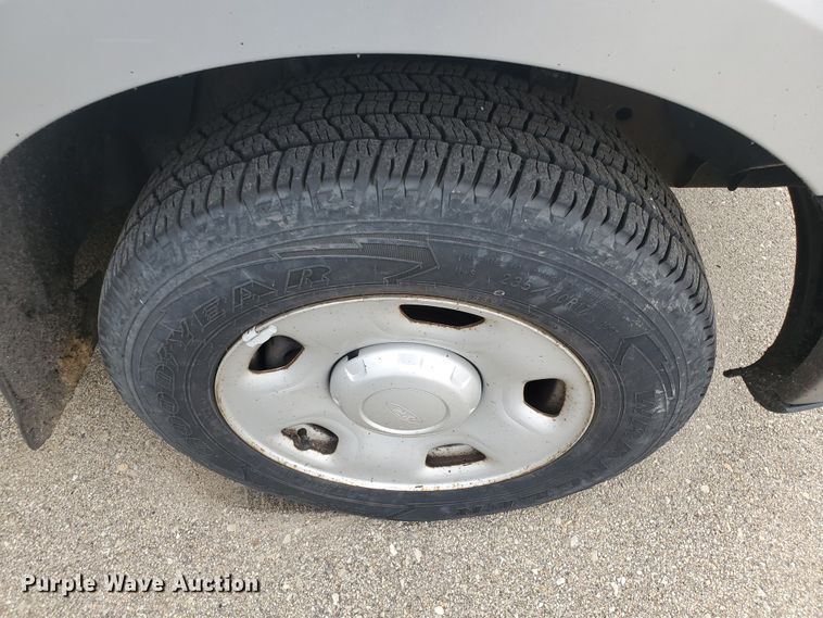 image for item KK9245 2008 Ford F150 XL  pickup truck