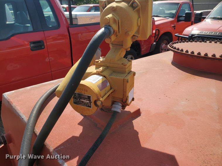 image for item KK9264 2002 Palmer PLB600  fuel trailer