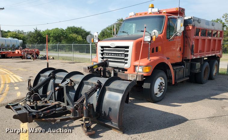 image for item KK9272 2001 Sterling LT7501  dump truck
