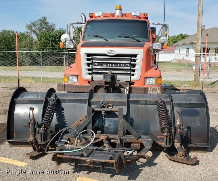 image for item KK9272 2001 Sterling LT7501  dump truck