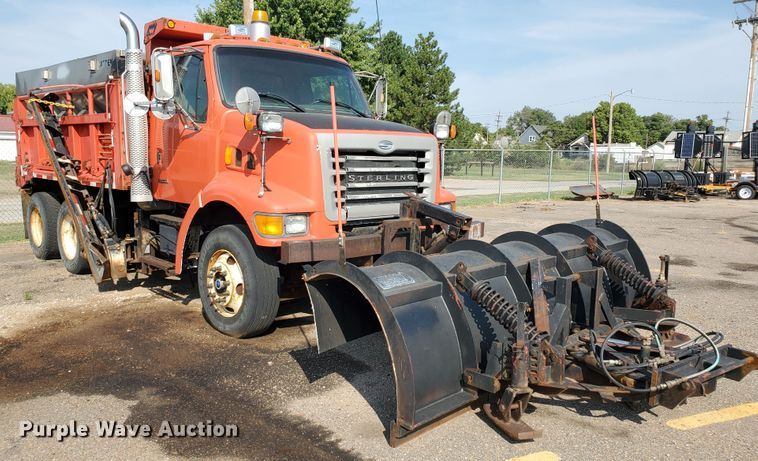 image for item KK9272 2001 Sterling LT7501  dump truck