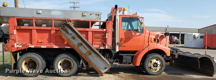 image for item KK9272 2001 Sterling LT7501  dump truck