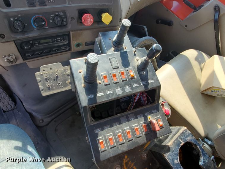 image for item KK9272 2001 Sterling LT7501  dump truck