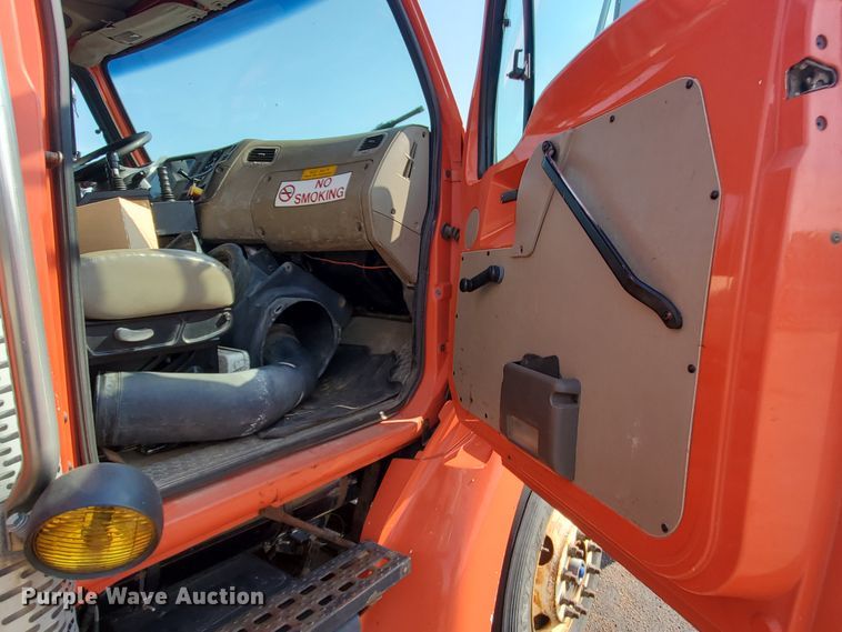 image for item KK9272 2001 Sterling LT7501  dump truck