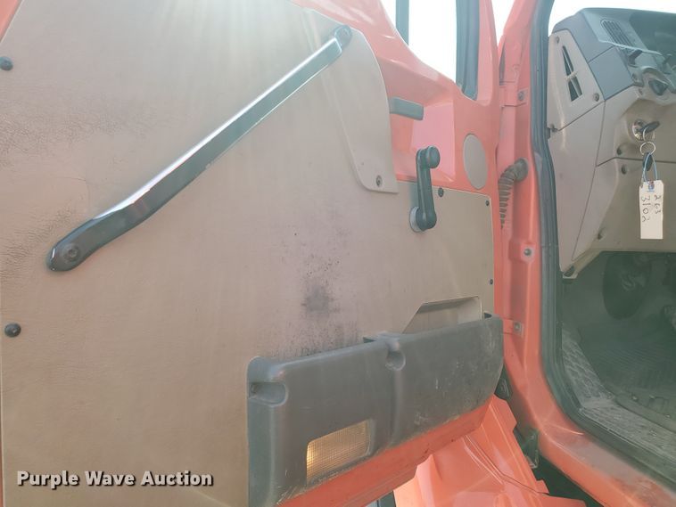 image for item KK9273 2001 Sterling LT7501  dump truck