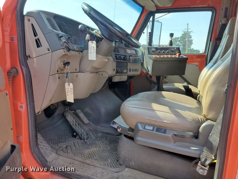 image for item KK9273 2001 Sterling LT7501  dump truck