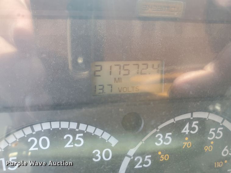 image for item KK9273 2001 Sterling LT7501  dump truck