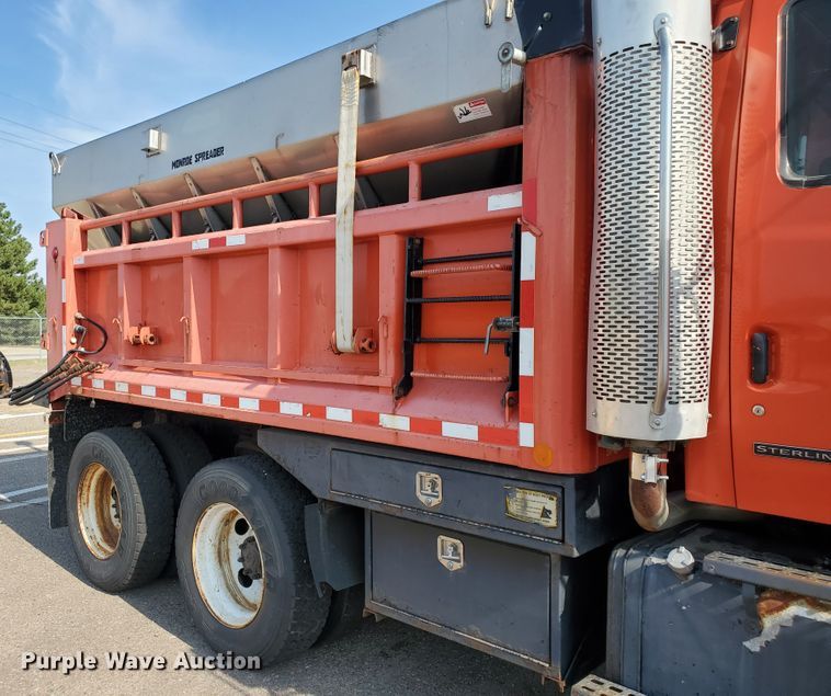 image for item KK9273 2001 Sterling LT7501  dump truck