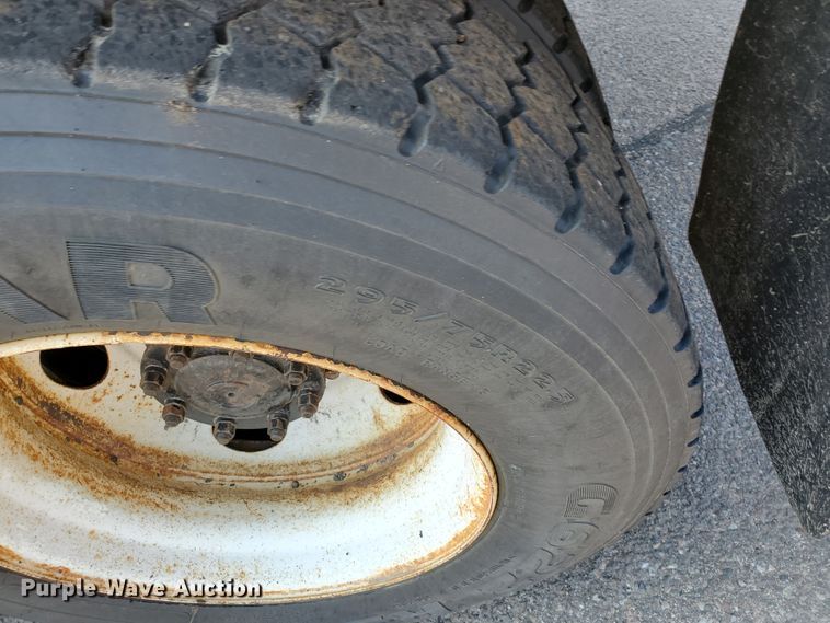 image for item KK9273 2001 Sterling LT7501  dump truck