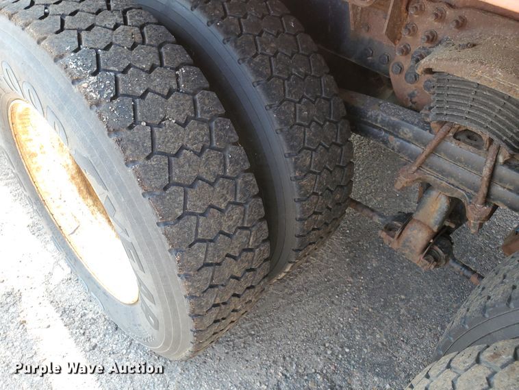 image for item KK9273 2001 Sterling LT7501  dump truck