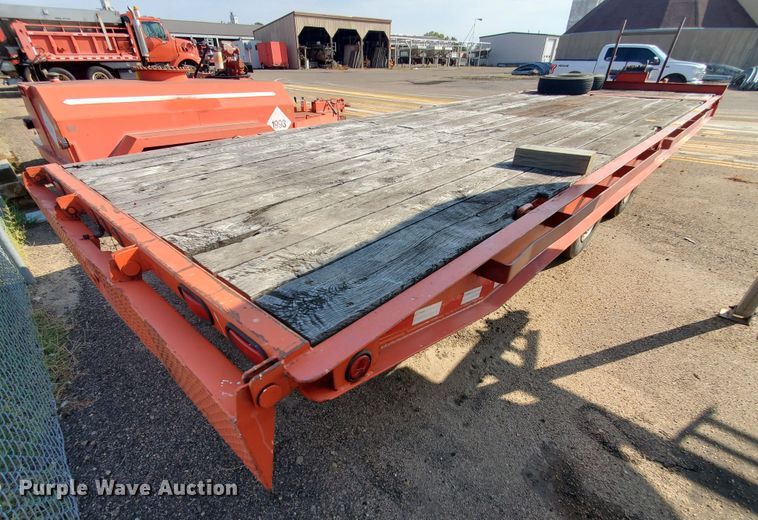 image for item KK9276 2001 Felling FT-40  tilt deck equipment trailer