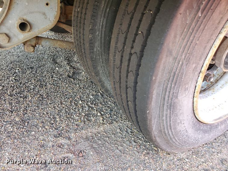 image for item KK9276 2001 Felling FT-40  tilt deck equipment trailer