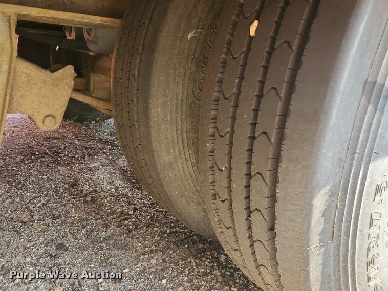 image for item KK9276 2001 Felling FT-40  tilt deck equipment trailer