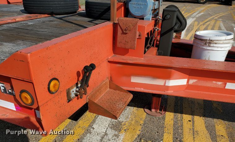 image for item KK9276 2001 Felling FT-40  tilt deck equipment trailer