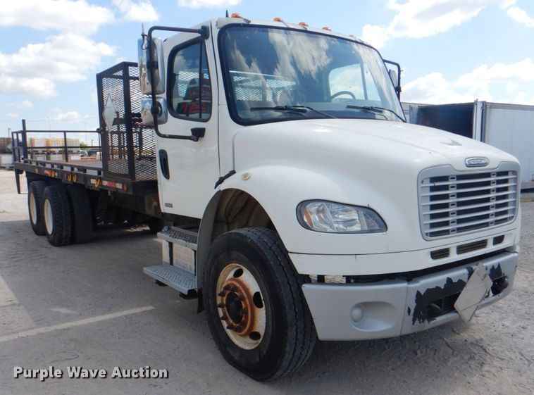 image for item DG1726 2008 Freightliner Business Class M2  flatbed truck