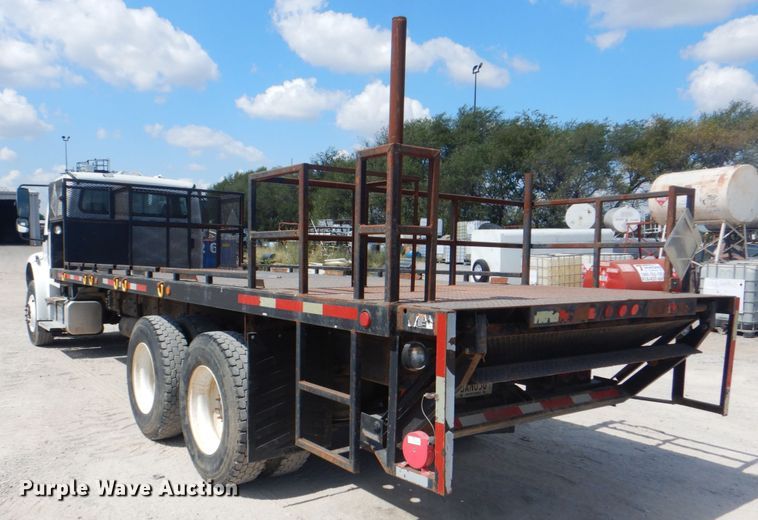 image for item DG1726 2008 Freightliner Business Class M2  flatbed truck