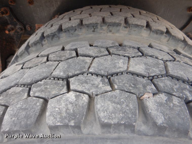 image for item DG1726 2008 Freightliner Business Class M2  flatbed truck