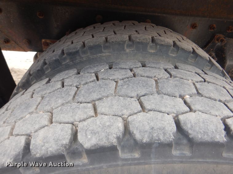 image for item DG1726 2008 Freightliner Business Class M2  flatbed truck