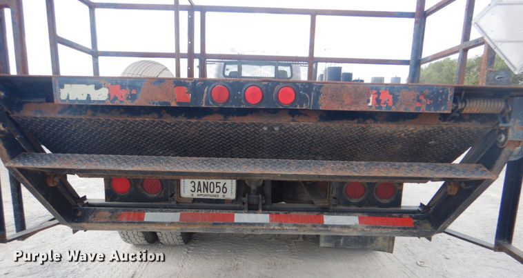 image for item DG1726 2008 Freightliner Business Class M2  flatbed truck