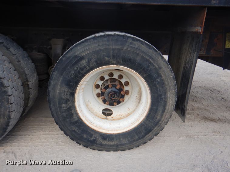 image for item DG1726 2008 Freightliner Business Class M2  flatbed truck