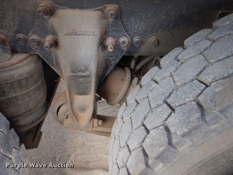 image for item DG1726 2008 Freightliner Business Class M2  flatbed truck